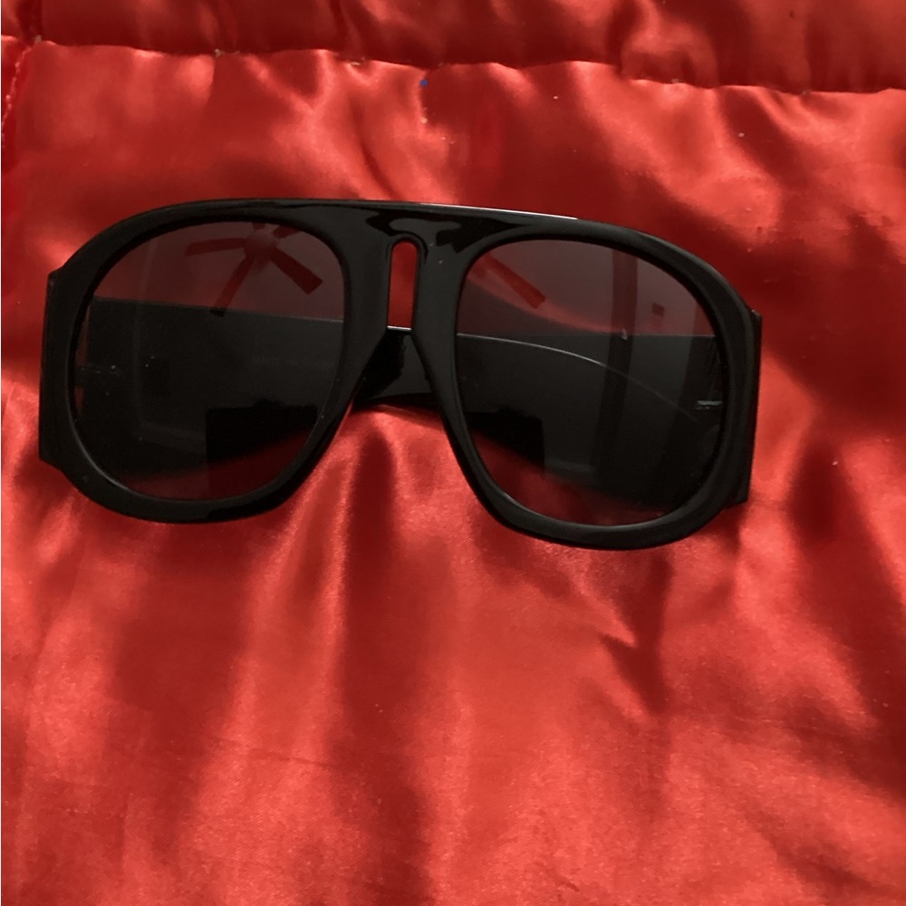 Black Oversized Sunglasses